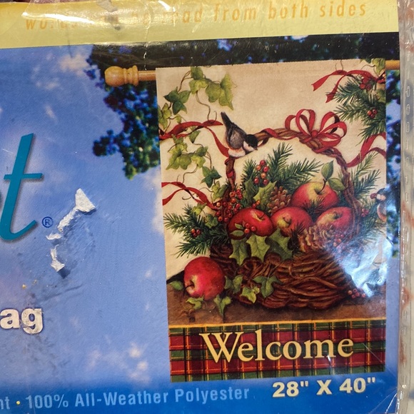 Christmas- Breeze art “welcome flag” size is 28” x 40” - Picture 5 of 5